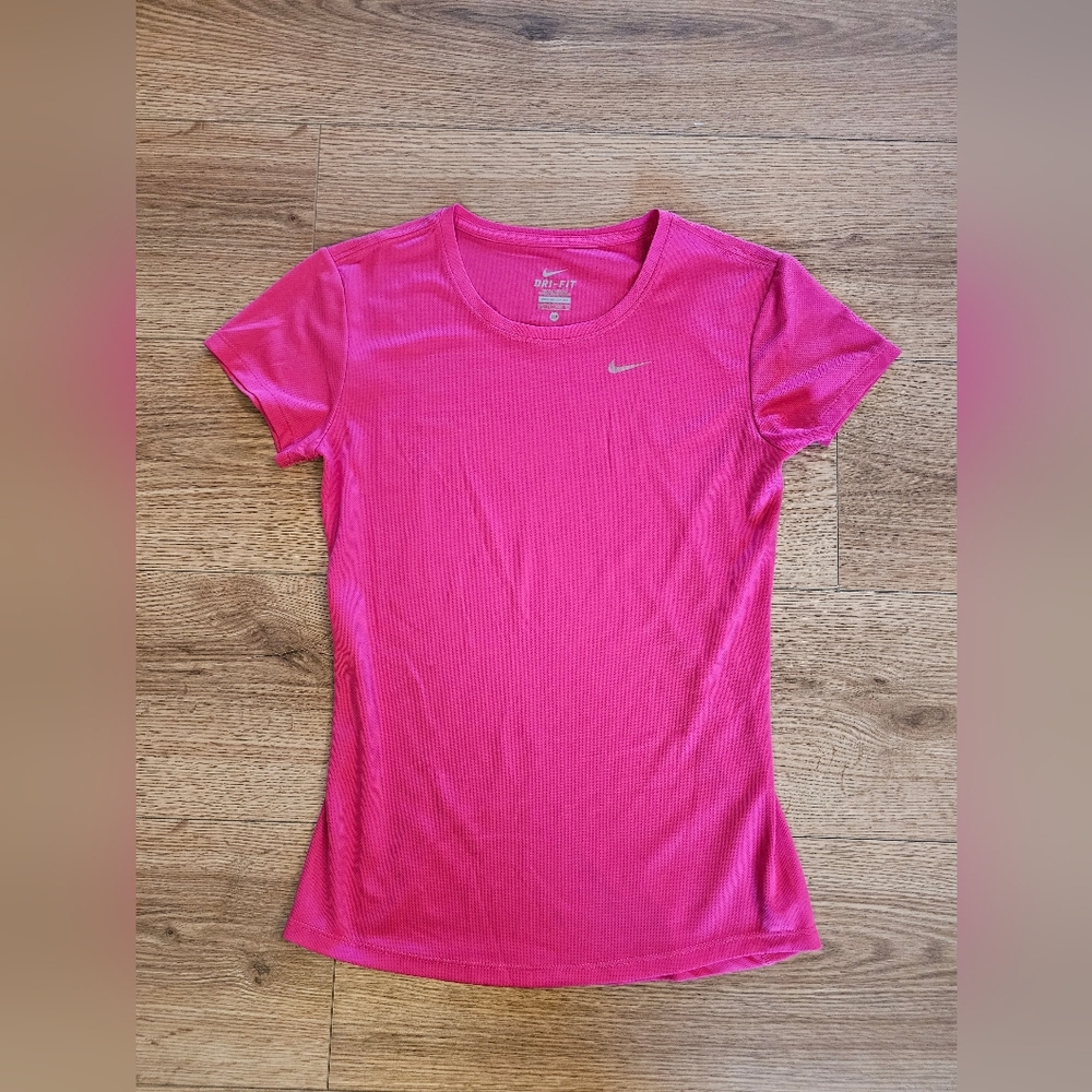 Nike Women's Bright Pink Short Sleeve Tee, Size- Extra Small